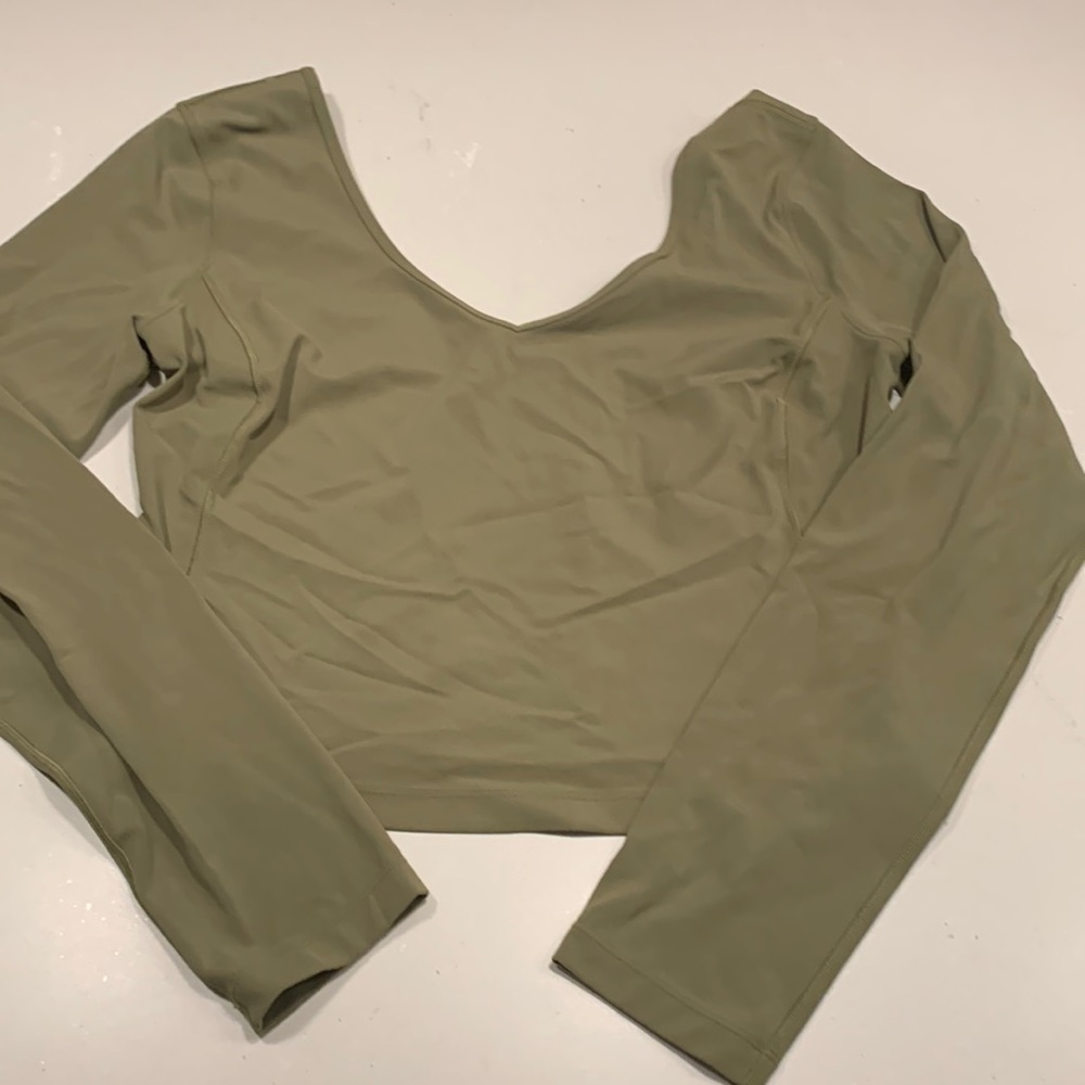 Lululemon long sleeve top